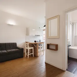 Maison 46 Roma